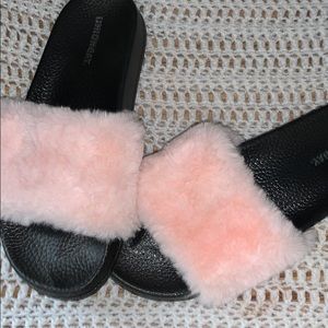 Pink fluffy strap over sandles